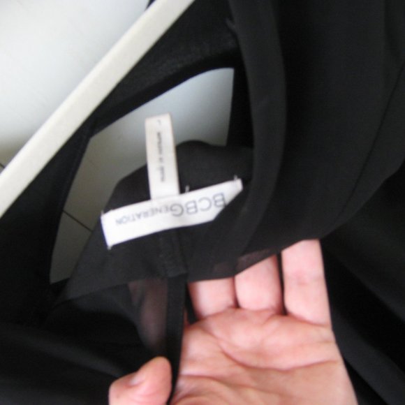 Pretty Black BCBG Tunic Top - Picture 5 of 6